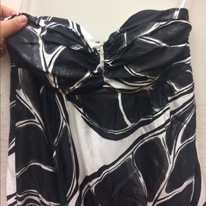 Fun Patterned strapless top